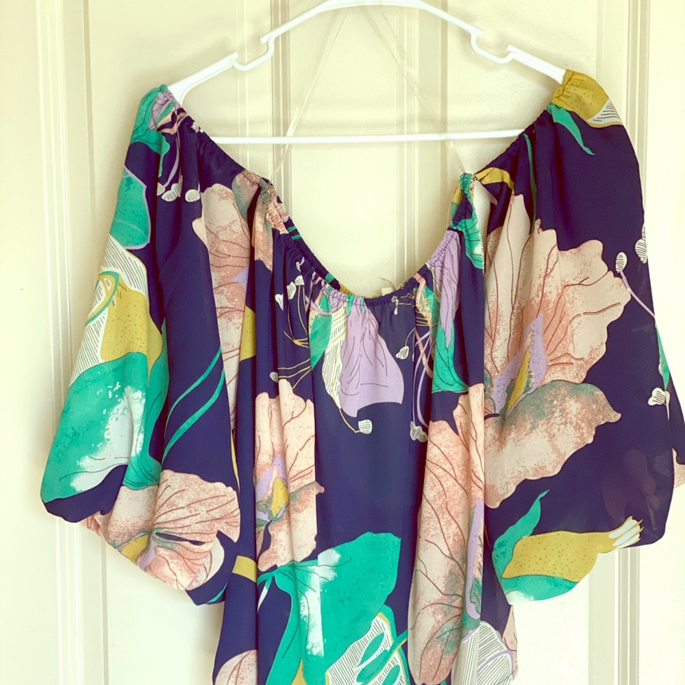 EUC Off the shoulder floral top